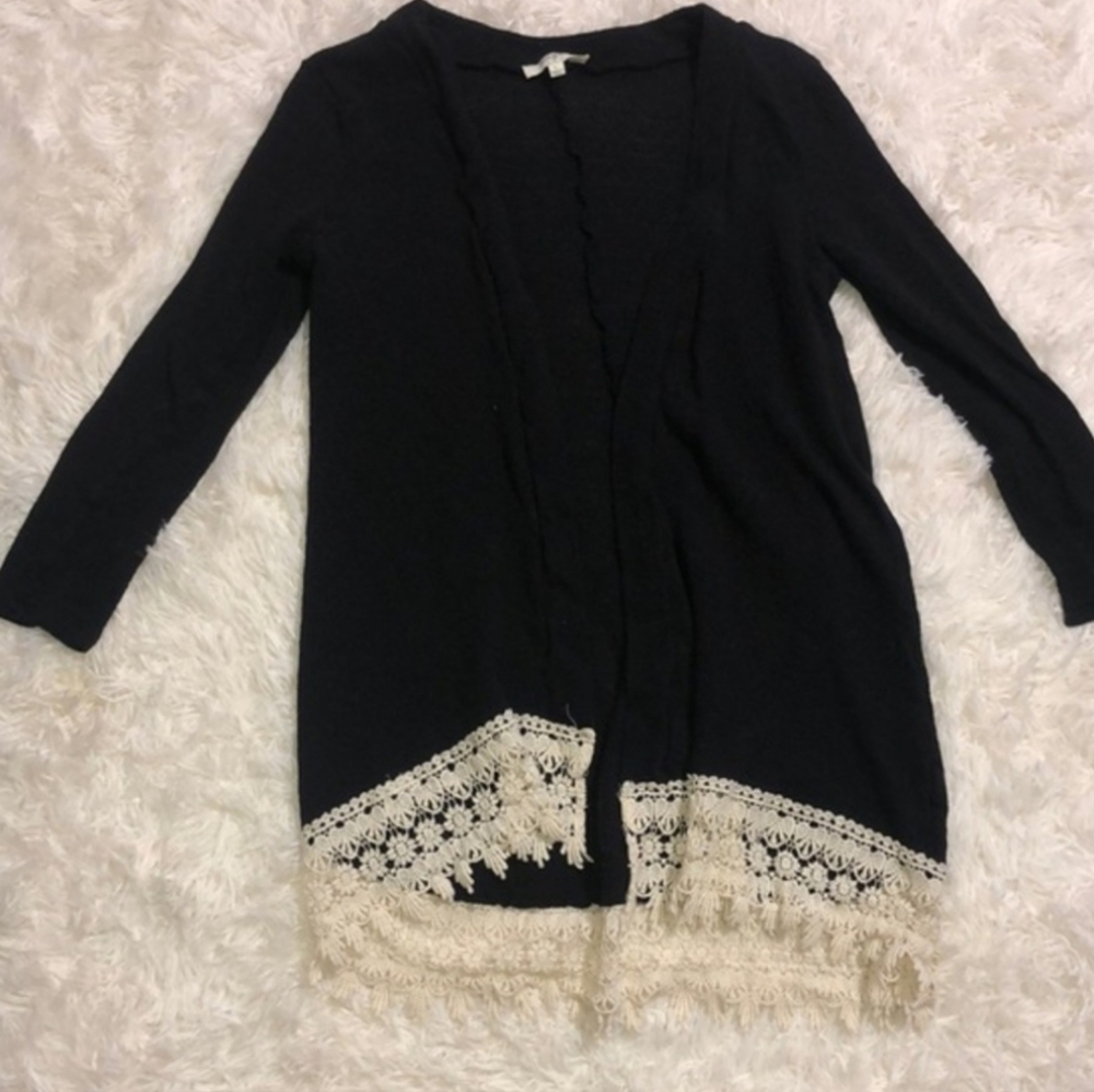 Elegant Black Lace Trim Women's Sweater